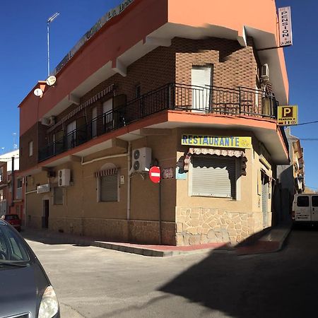 Pension La Linea Hotel Puerto de Mazarron Exterior photo